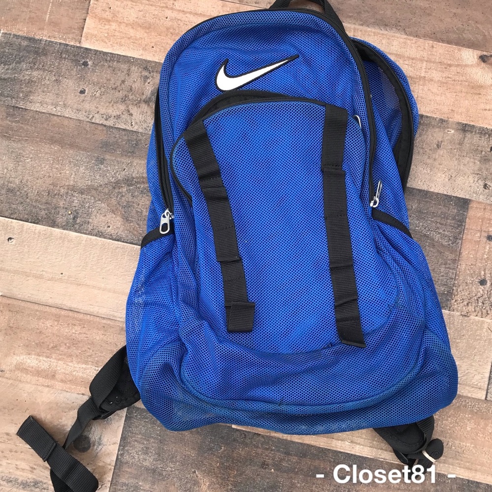 Backpack - Picture 6 of 8